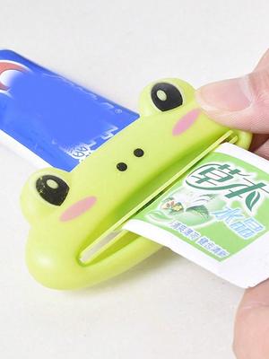 Produits pour salle de bain et WC – Distributeurs de dentifrice