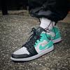 (GS) Air Jordan 1 Mid 'Tropical Twist' Kids' 554725-132