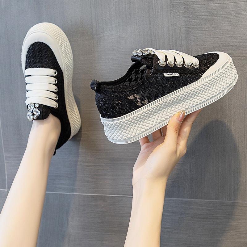 Thick bottom small white shoes sports leisure muffin plate shoes