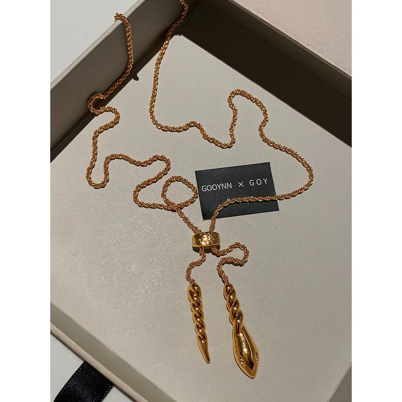 Gold Long Necklace for Women, Light Luxury, Niche, Elegant, High-End, 2026 New Style, Stylish Sweater Chain Accessory