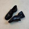 Cowhide version~! Loafers women's retro British style round head rivet pleated one pedal thick heel black small leather shoes