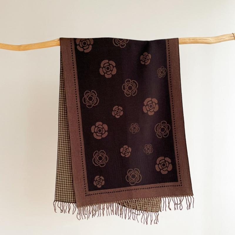 Autumn and Winter Letter Imitation Cashmere Scarf Women's Simple New Versatile Thickened Fringed Shawl Fashionable Warm Scarf