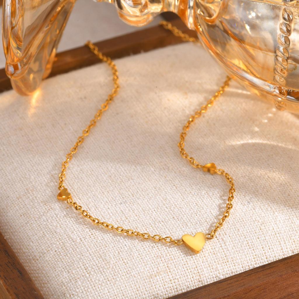 Minimalist Heart Necklace for Women Girls,Flat Rolo Chain Stainless Steel Necklaces,Waterproof Jewelry Gift
