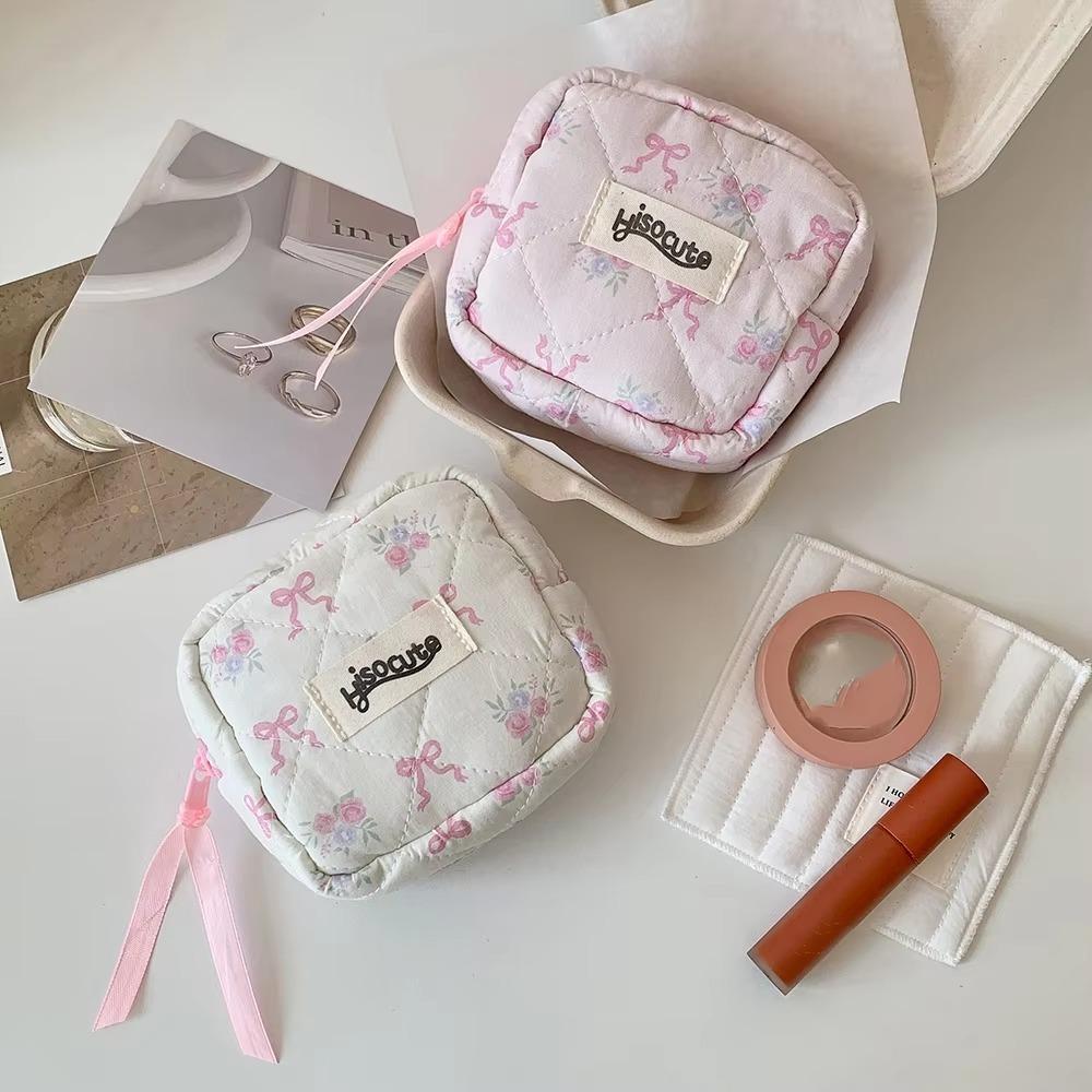 

Bowknot Sanitary Pads Bag Large Capacity Coin Purse Portable Small Cosmetic Bag білий