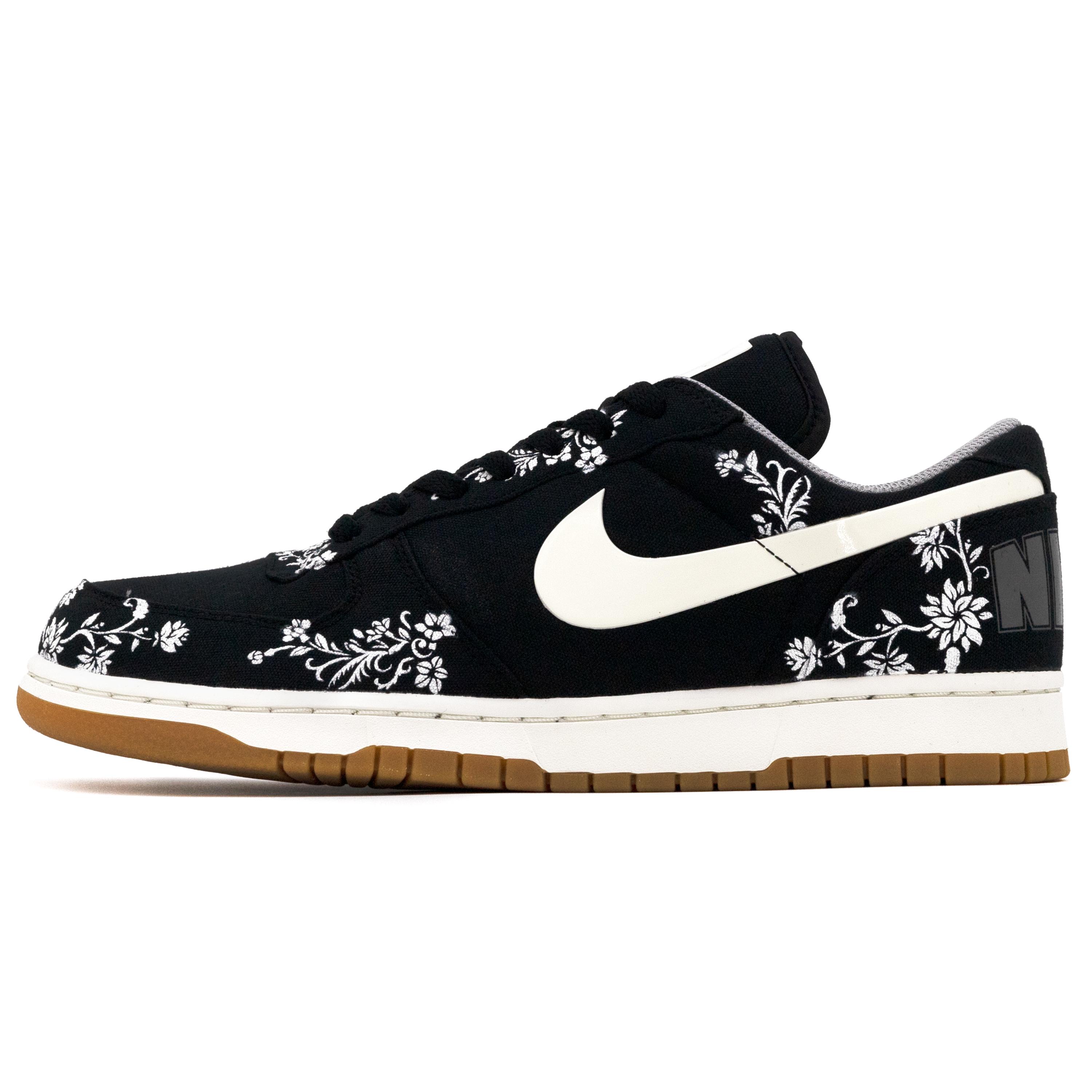 

Nike Big Low top Skateboard Shoes Men s Black 854166-003(team-) 42.5