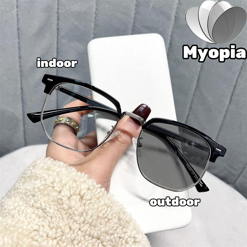 

Fashion Outdoor Color Changing Myopic Glasses Photochromic Half Frame Near Sight Eyeglasses Anti-Blue Light Short Sight Eyewear