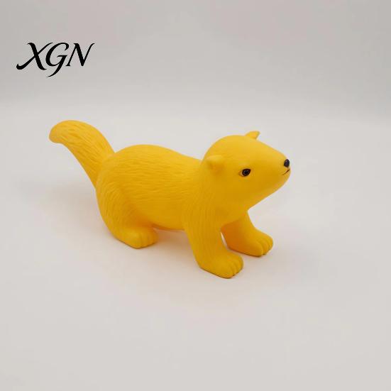 Soft Pinch Toy for Children Realistic Squirrel Squeeze with Sound TPR Fidget Built-in BB Kids Adults Cute Animal-Shaped Decompression Gadget
