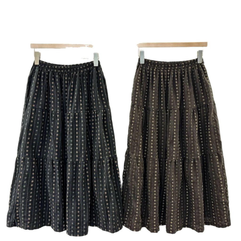 Wei Qi Women's Retro Embroidered Loose Midi Skirt