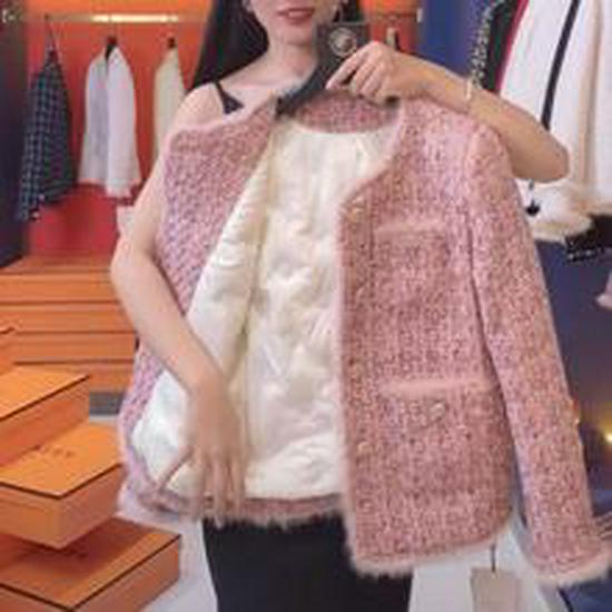 2024 Women's Plush Wool Coat: Short, Cozy, Loose Fit with Suit Collar for Autumn/Winter.