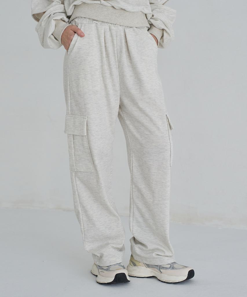 5OML Single-Pleat Wide Cargo Sweatpants (Oatmeal)