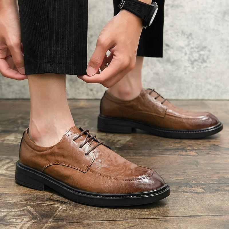 Italienska Lyxiga Läderskor för Män Loafers Casual Herrskor Snörskor Brittisk Stil Randiga Mjuka Skor Mockasiner Ny Ankomst