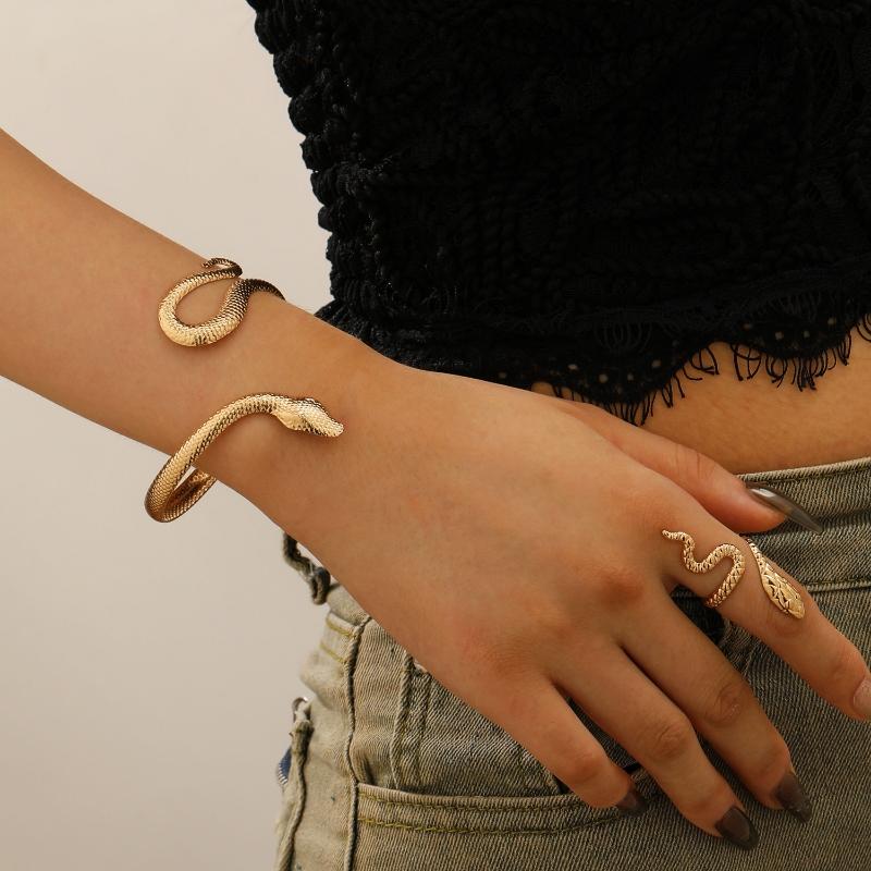 2-Piece Vintage Snake-Print Bracelet + Ring Set Unisex Punk Metal-Finish Adjustable Clasp Design Party Jewelry Accessories
