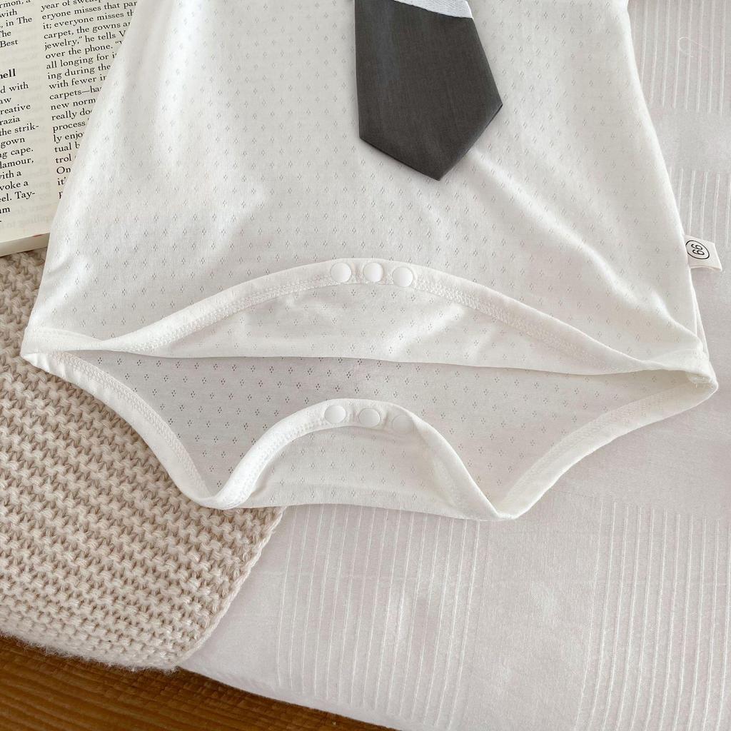 Korean-Style Preppy Romper: Trendy Infant Gift for Girls & Boys, Includes Tie - Perfect for One-Year-Olds.