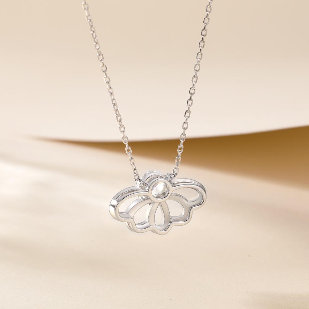 Sterling silver women's necklace light luxury niche European and American big-name jewelry personalized pendant snake bone chain S925