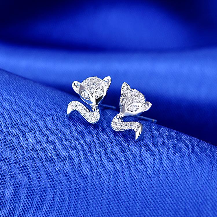 Anti-allergic Fashion Trendy Jewelry Micro-studded Fox Earrings for Girls Gifts