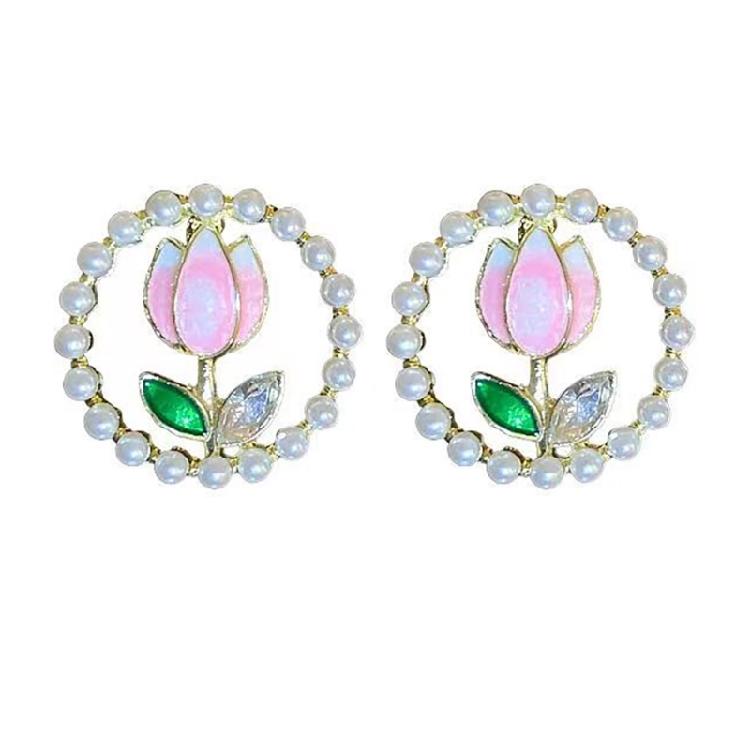 

Feminine Flower Earrings Portable Accessory for Women Adorned with Crystals Stones and Imitation Pearls Gold Finish 1