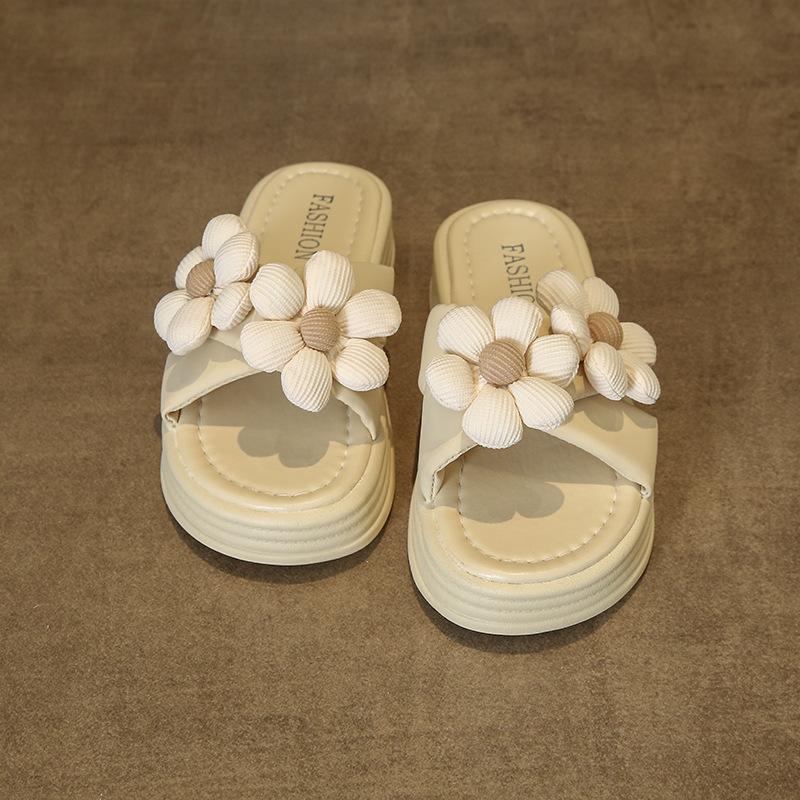 

Flower beach slippers women s summer wear seaside vacation with skirt 2025 new thick-bottomed fairy popular sandals 40 жёлтый