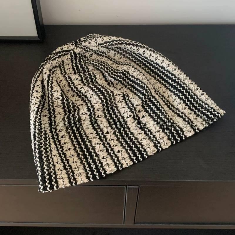 Lightweight Openwork Bucket Hat With Chain Detail For Spring And Summer BlackWhite