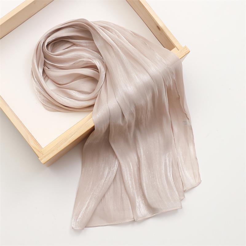 "All-Season Lightweight Cotton & Linen Scarf: Versatile Solid Color Shawl for Sun Protection & Warmth"