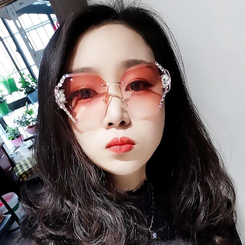 Frameless diamond-encrusted fashionable women's side sunglasses, women's street style glasses, outdoor UV-resistant sunglasses