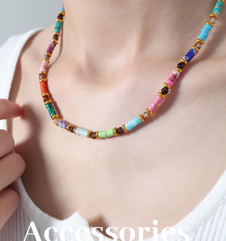 Versatile Temperament Necklace: Rainbow Natural Stone Beads with Clavicle Chain and Light Luxury Craftsmanship.