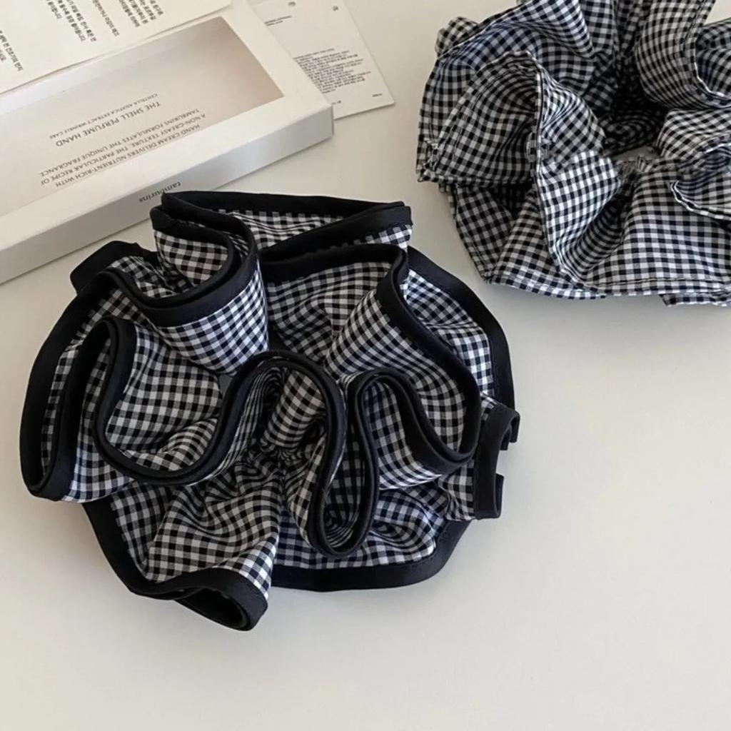 Multi-layer Plaid Pleated Scrunchies for Women Black and White Grid Large Intestine Hair Ties Hair Accessory Party Gift