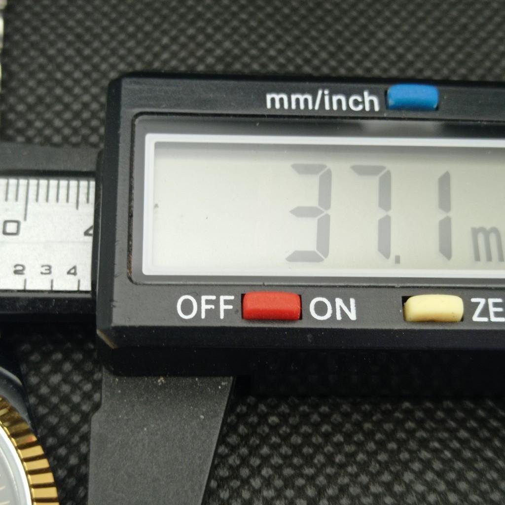 RENOVOVANÉ SEIKO 5 PRESIDENT AUTO PÁNSKÉ HODINKY JAPONSKÉ HODINKY TRANSPARENTNÍ ZADNÍ A305164-2