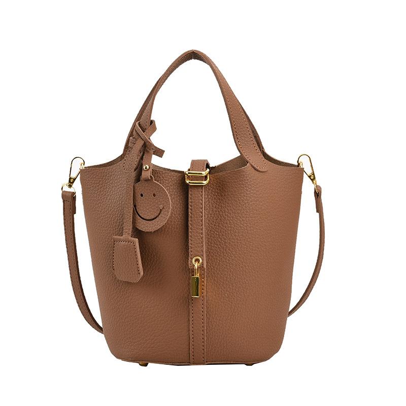 Niche Lychee Pattern Bag 2026 New Handbag Shopping Basket Female Bag Bucket Bag Simple Mother Bag Crossbody Bag