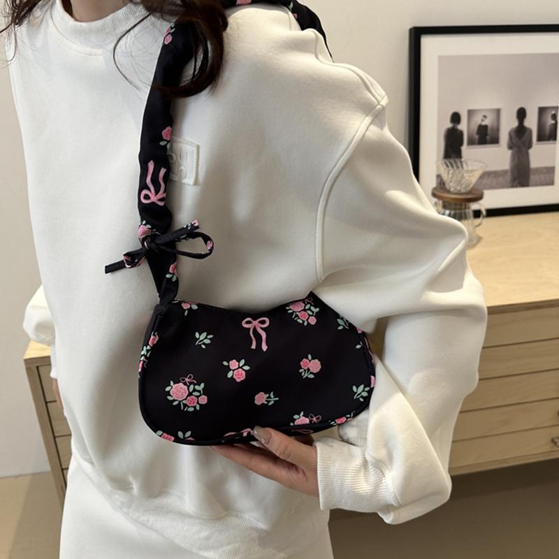 Fashionable And Casual  Hand Held Shoulder Bag Casual Small Square Bag