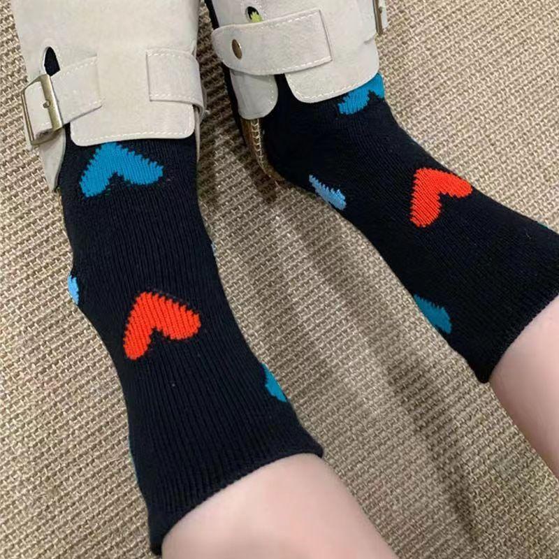 

Fashion Versatile Love Color Matching Medium Tube Socks Retro Thick Line Three-Dimensional Love Girl Stacking Socks чорний