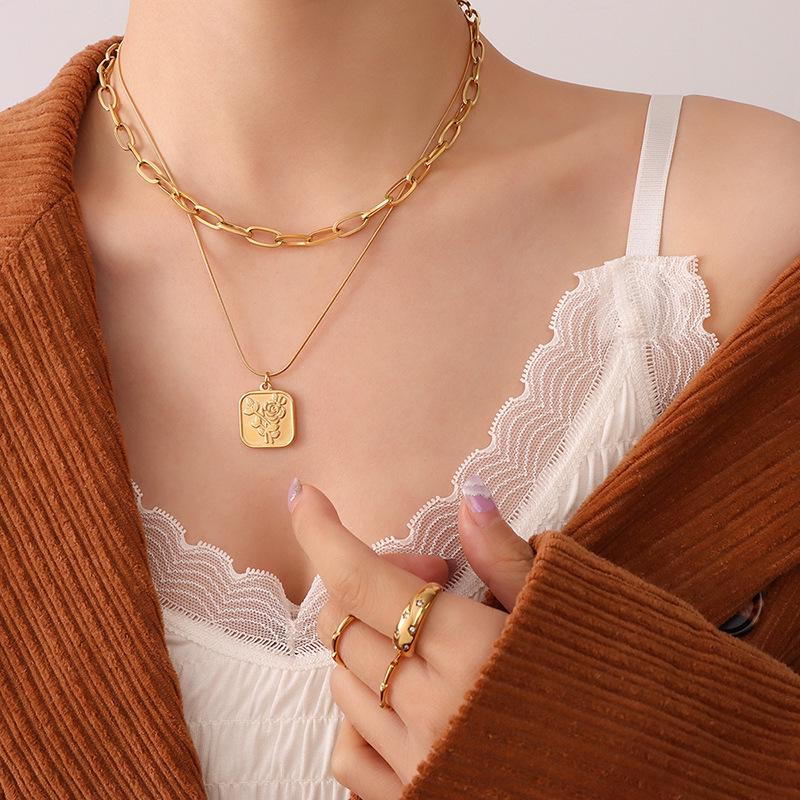French Retro Rose Pendant Necklace - Gold Plated Stainless Steel Square Design with Clavicle Chain