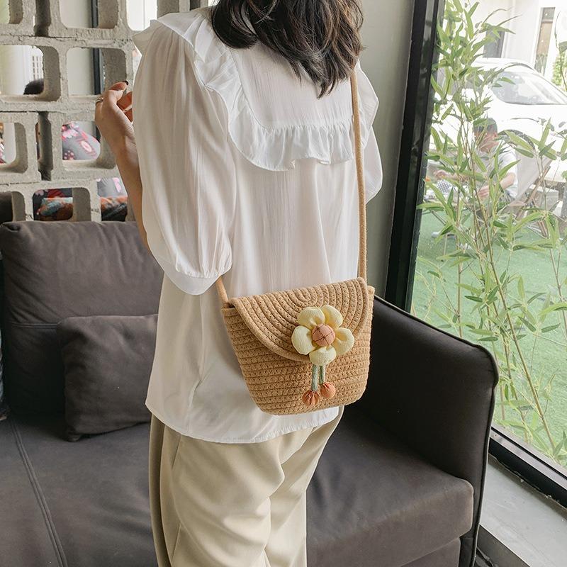 Popular woven bag women's new fashion simple messenger bag casual flower bag trendy shoulder bag