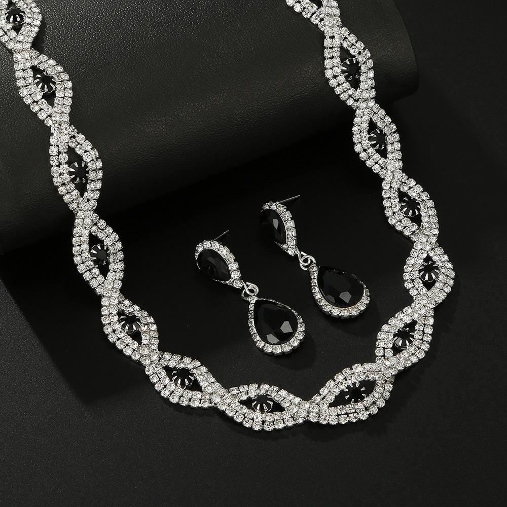 Trendiges Brautset: Perlen Strass Halskette, Ohrringe, Armband, Ring