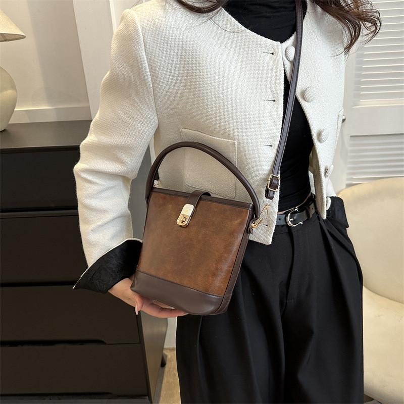 Urban Chic Pu Leather Bucket Bag Soft Lock Clasp Large Handbag For Women