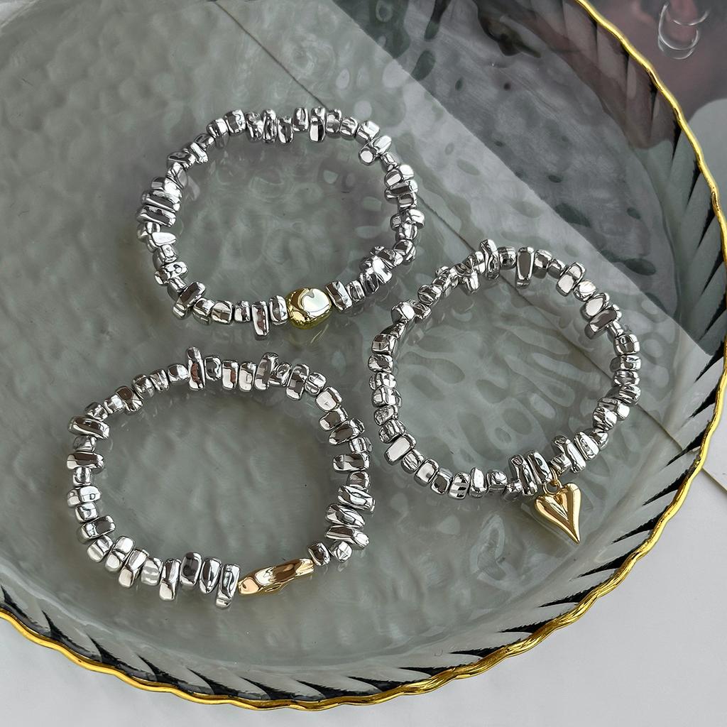 3Pcs/Set Vintage Irregularity Unique Design Bead Heart-Shaped Pendant Bracelet Set For Woman Fashion Jewelry Holiday Gifts