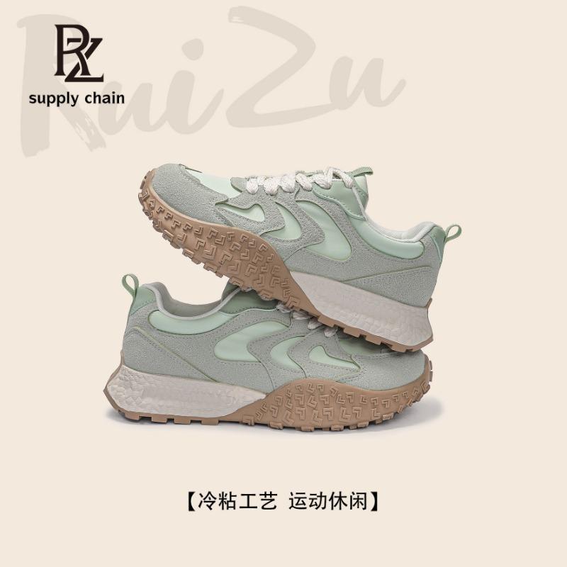 3 thick-soled non-slip sports and leisure shoes for women's autumn new breathable low-top versatile and comfortable campus