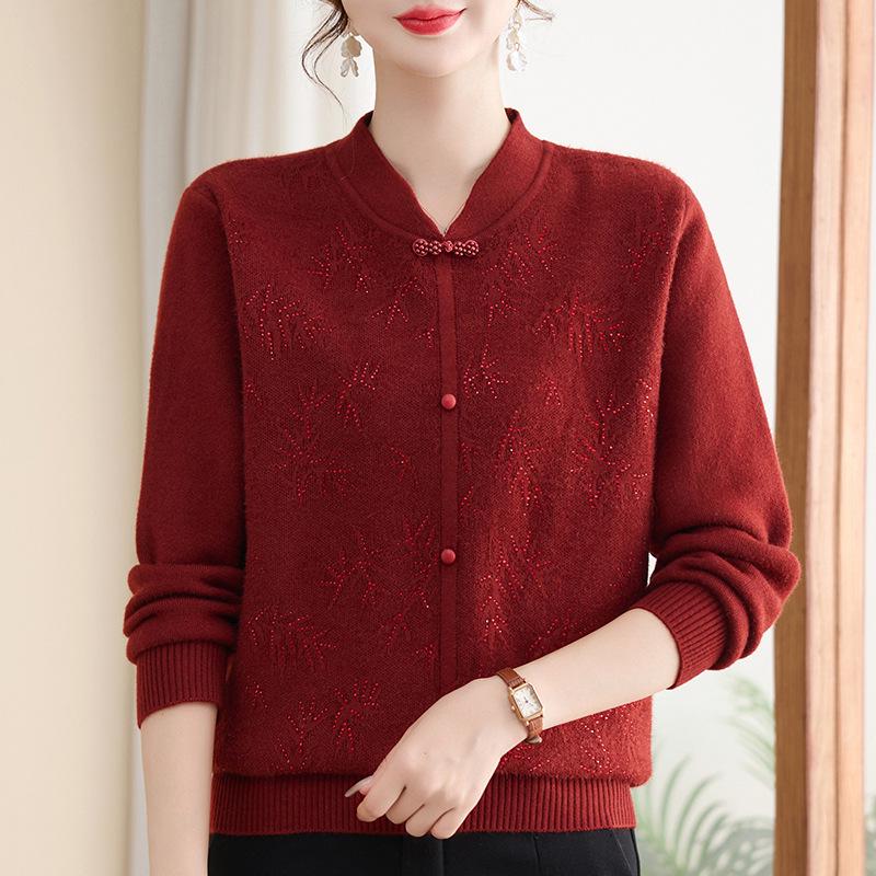 Stylish Fleece-Lined Knitwear for Middle-Aged Women 40-60, Thickened Ancient Style Clothing.