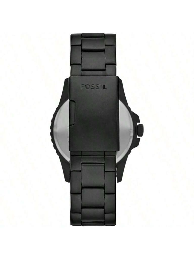Fossil Men's Quartz Stainless Steel Three-Hand Watch, Featuring a Stainless Steel Case and Scratch-resistant Glass, Model FS5697.