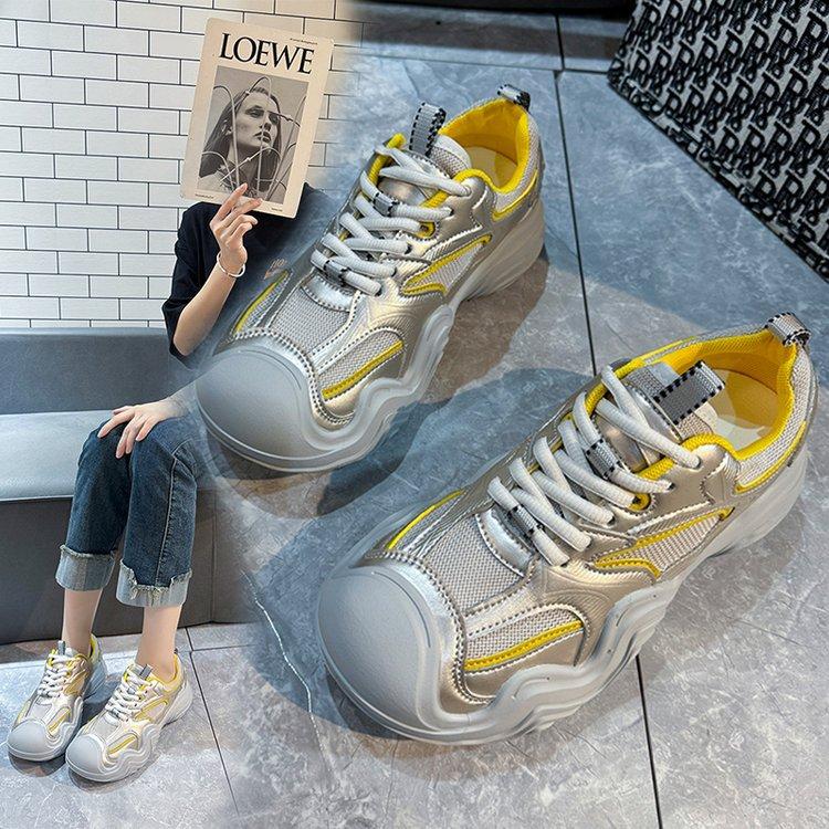 Thick-soled casual breathable mesh sneakers women's 2025 new summer comfortable outdoor hiking shoes travel board shoes women