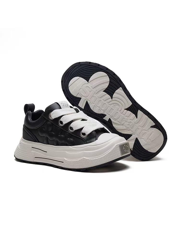 

Ancient Leather Plum Blossom Shoes 40