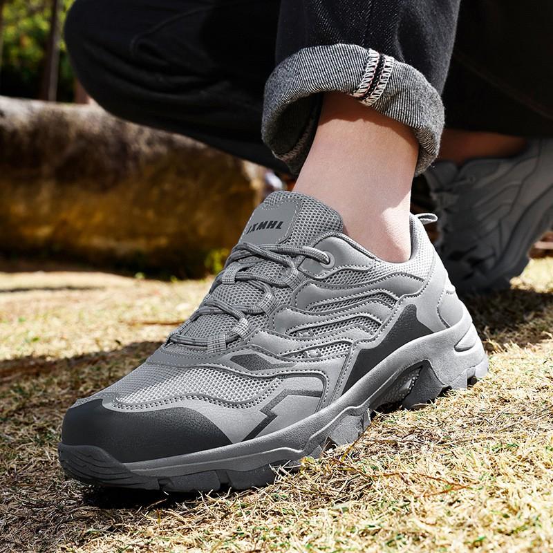 Unisex Outdoor Hiking Shoes Men Women Lightweight Breathable Trail Sneakers With Non-Slip Rubber Sole Low-Cut Design