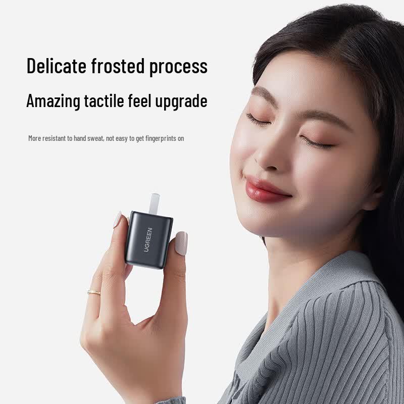 UGREEN 20W GaN PD USB-C Fast Charger