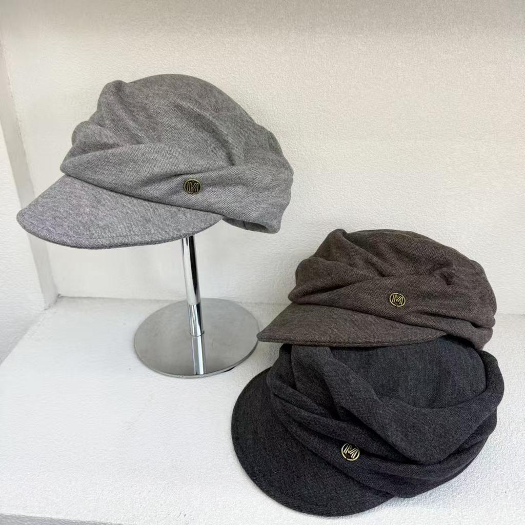 Niche fold atmosphere piled peaked cap children autumn and winter warm show face small literary painter equestrian beret