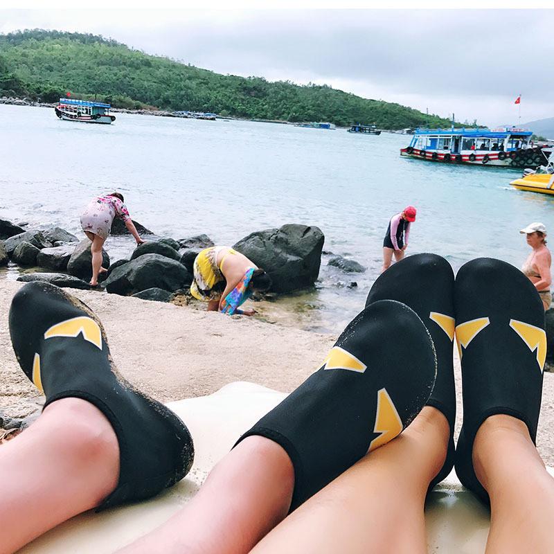 Colorful Non-slip Snorkeling Socks Comfortable Swimming Footwear For Aquatic Adventures