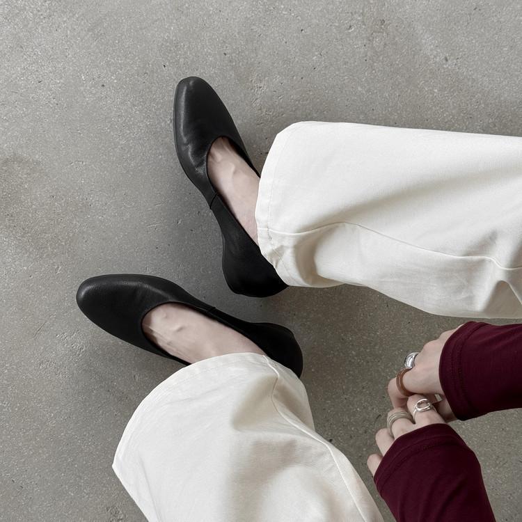 The new product is not extravagant and original, giant soft witch shoes~ leather flat-bottomed ballet single shoes women's spring 2025 versatile c