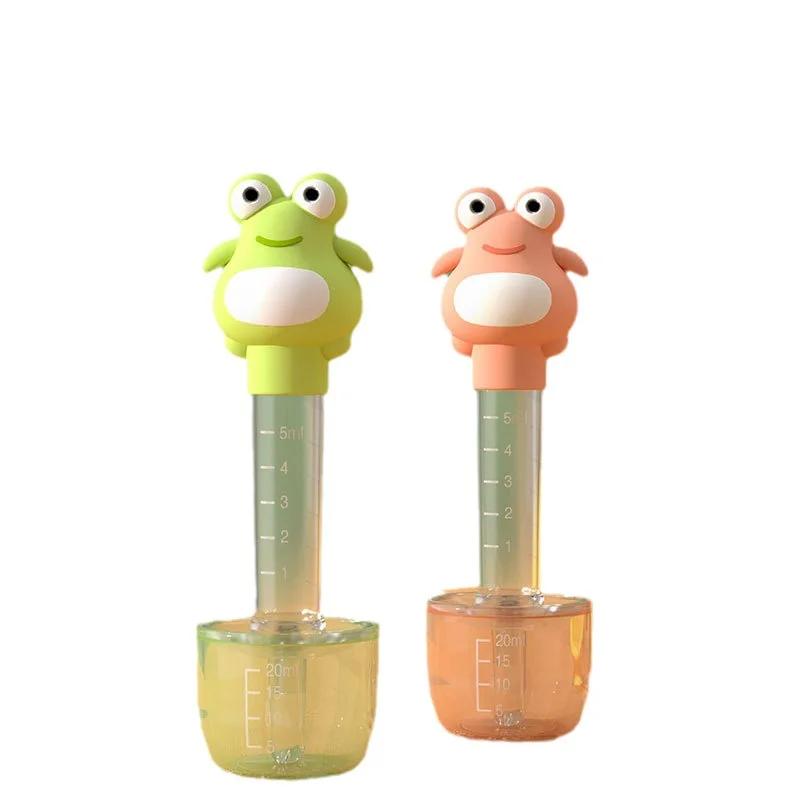 1pc Baby Medicine Dispenser Cartoon Frog Syringe Dropper Type Flow Dispenser with Graduated Measurements Medicine Feeder Feeding