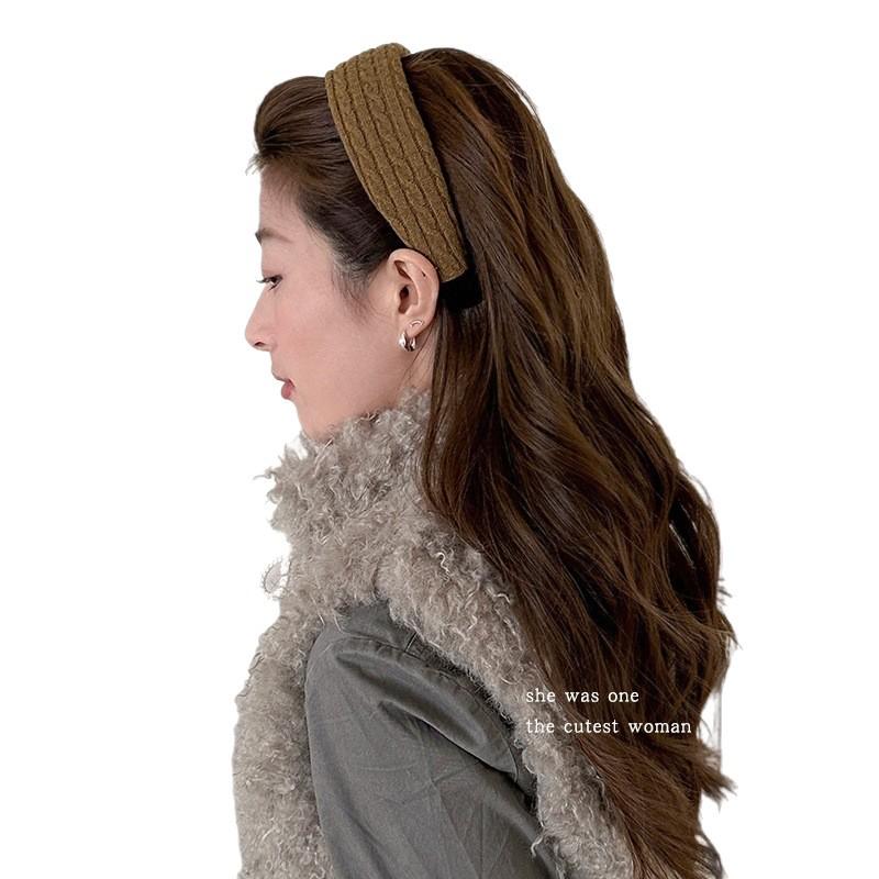 Korean Style Cable Knit Headband for Women – Elegant Autumn/Winter Hair Accessory