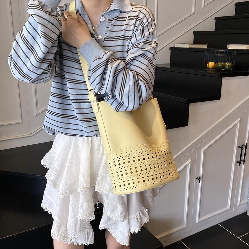 New Large-capacity Tote Bag Women's Commuter Shoulder Bag Portable Messenger Bag
