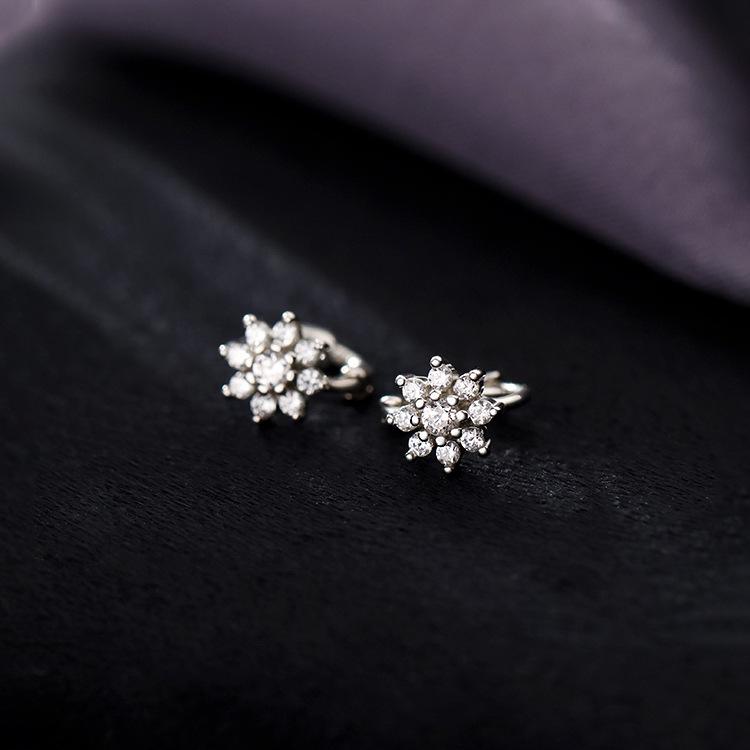 

S925 Sterling Silver White Gold Plated Floral Ear Cuffs - Fashionable Dangle Earrings for Women 925 Silver
