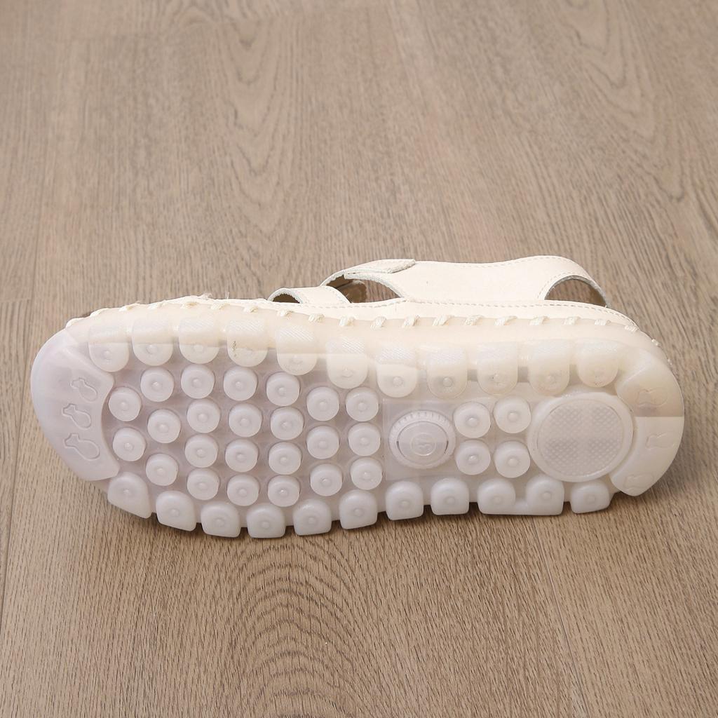 Sommersandalen in Volltonfarbe mit hohler, flacher Sohle, neuer, weicher Sohle, rutschfest und atmungsaktiv, handgenähte Unterseite mit Sohle aus Kuhsehne, Einzelschuhe